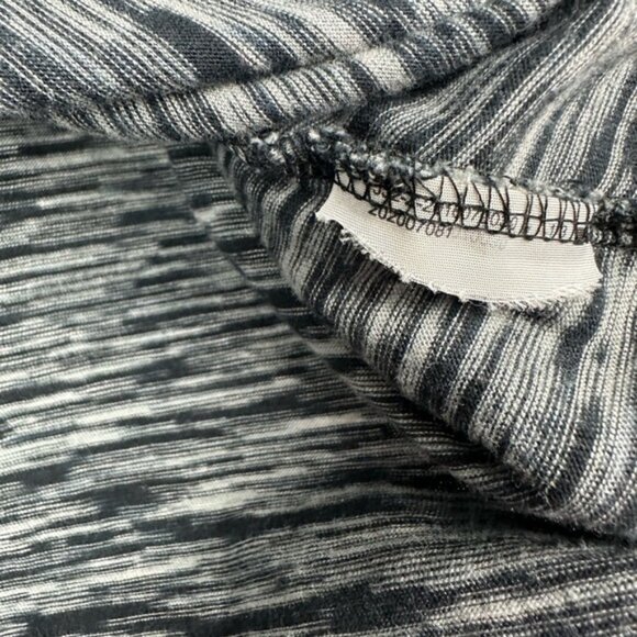 Produkt Black and Gray T-Shirt Size XXL - Picture 8 of 9